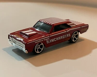 Macchina Hot Wheels Dodge Dart 1968 1/64 3 inches Hw Nuova Senza Box Rosso 2025 - Immagine 1 di 4