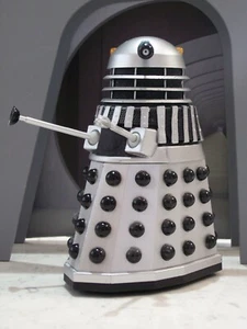 Dr Who Death to the Daleks klassische Figur silber/schwarz 1974 3. 5,5" Maschinengewehr - Bild 1 von 5