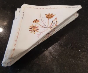 12 Vintage White cotton Dinner Napkins Applique 35X42cm new Brown/yellow Flowers - Picture 1 of 6