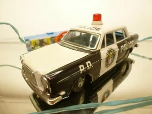 TIN TOY BANDAI VOLVO 164 POLICE - WHITE+BLACK L20.0cm rare - GOOD CONDITION - Imagen 1 de 12