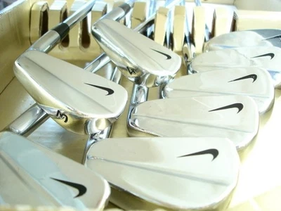 NIKE GOLF TOUR BLADE 8pcs Iron Set 3-9/PW Flex-S400 Dynamic Gold - Image 1 of 3