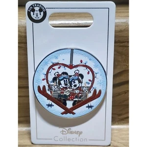 Prendedor de Navidad de Mickey y Minnie Mouse 2021 de los parques de Disney en remonte vacaciones nuevo - Imagen 1 de 6