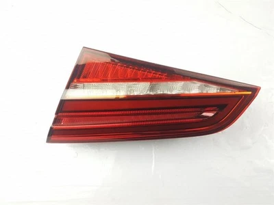 AUDI A3 2018 luz trasera interior lado del conductor derecho 5 puertas hatchback 8V4945094C Foto 1 de 4