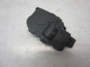 MERCEDES C-KLASSE W204 Stellmotor Heizung 410475520 (230) - Picture 1 of 5