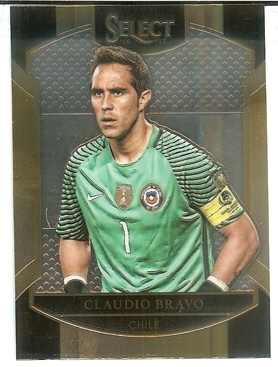 2016-17 Panini Select Soccer Claudio Bravo Card #37 Chile - Image 1 of 1