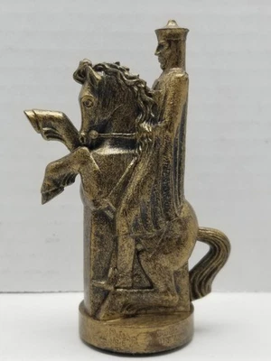 Juego de ajedrez Peter Ganine Conqueror 1962 pieza de repuesto caballero dorado medieval Foto 1 de 4