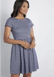 NWT Modcloth Women’s Blue Striped Knit Mini Dress Sz M - Picture 1 of 11