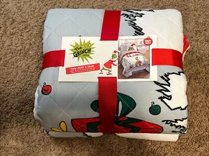 The Grinch Two-Piece Twin Comforter and Sham Set. New. Christmas - Picture 1 of 5