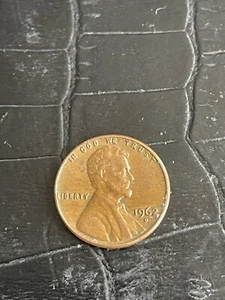 1962 D Lincoln Memorial Cent Penny L Rim Error, See Pictures For Back Detail - Picture 1 of 2