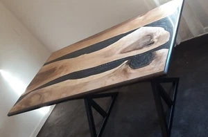 Epoxidharz Tisch - Walnussholz - Bild 1 von 8