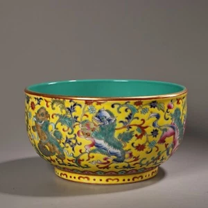 Antiguo cuenco chino con patrón de león de porcelana colores esmaltados de la dinastía Qing Yongzheng - Imagen 1 de 11