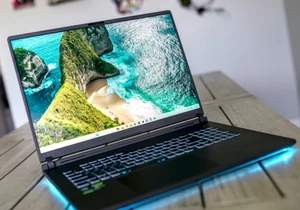 ASUS ROG Strix G18 G815LP-S9070 / FreeDOS 18" RTX5070 Ultra9 32GB/1TB - Picture 1 of 1