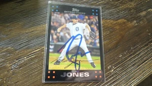 2007 TOPPS TODD JONES AUTOGRAPHED BASEBALL CARD - Picture 1 of 2
