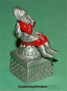 TCC PEWTER THIMBLE - CHRISTMAS SET - 'Santa Rotating on Top of Chimney' 1989 - Picture 1 of 2