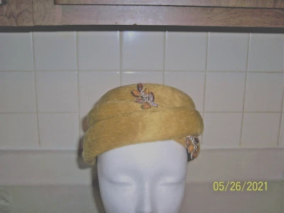 Sombrero pastillero vintage de terciopelo para habitación francesa con alfiler grande 22 1/2" cir. M Foto 1 de 4