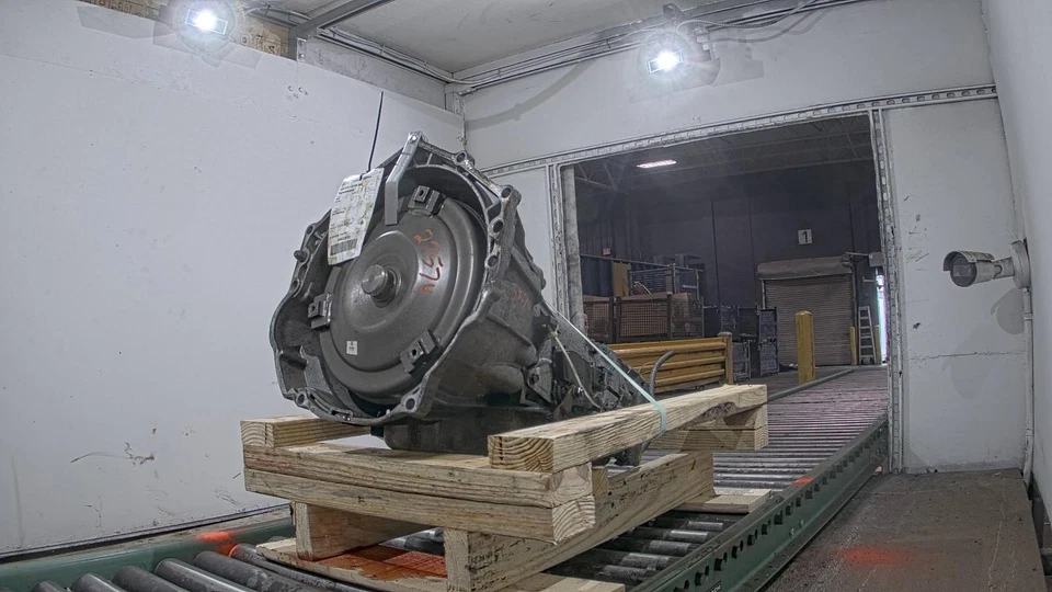 Conjunto de transmisión automática usado se adapta a: Chevrolet Avalanche 1500 2003 AT 5,3 L Foto 1 de 4