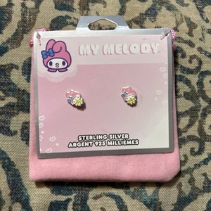 Pendientes My Melody de plata de ley con tachuelas Hello Kitty & Friends Sanrio con bolsa - Imagen 1 de 7