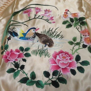 VTG Pair Peach Satin Round Pillowcase Asian Embroidered Chinoiserie Bird Flower - Picture 1 of 18