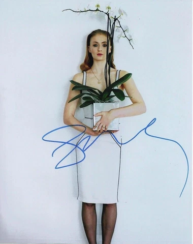 Sophie Turner Signed 10X8 Photo Game of Thrones SEXY IMAGE AFTAL COA (5657) Cover