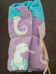 Baby BEACH HOODED BEACH WRAP - SEA HORSE POTTERY BARN KIDS PURPLE BLUE NWT - Picture 1 of 4