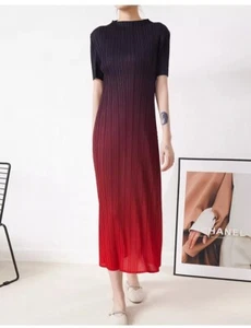 Maya Antonia Simple Elegant Pleated Plisse Gradient Colors/Slimming, Midi Dress - Picture 1 of 6