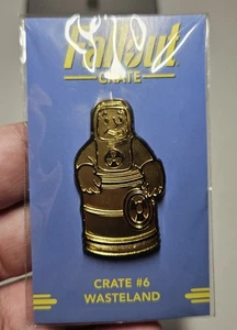 Fallout Crate #6 Wasteland Pin Brand New Loot Crate - Gold/NEW - Picture 1 of 2