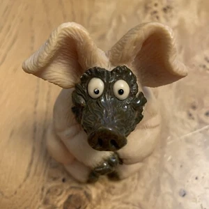 Pig - Picture 1 of 5