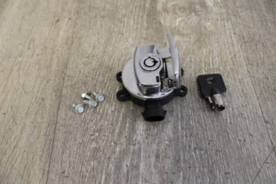 Harley-Davidson Softail FLS 2017 bloqueo de encendido delgado con llave Foto 1 de 4