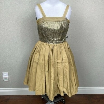 Vestido de Fiesta Vintage Vera Mont Paris Dorado Metálico Floral Mini Ajuste Acampanado Foto 1 de 4