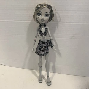 Monster High Puppe G1 - Skull Shores 2012 Black & White Frankie Stein - Bild 1 von 11