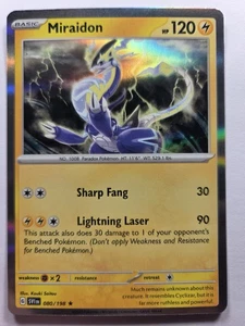 Miraidon 080/198 SVI SV01: Set Base Scarlatto e Viola Raro Holo NM Pokemon TCG - Foto 1 di 2