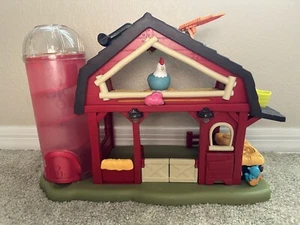 B. Toys By Battat Baa Baa Barn Musical Barn Farm Sound Lights Animal - Picture 1 of 9