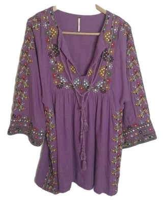 Blusa Free People Boho Floral Bordada Hippie Talla Pequeña Púrpura Cuello en V Foto 1 de 4