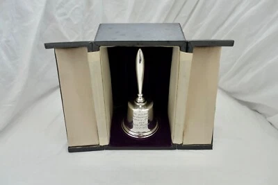 RARE CASED QUEEN ELIZABETH II HM STERLING SILVER TABLE BELL 1973 - Image 1 of 4