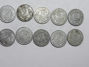 Lote de 10 monedas antiguas de Francia - 1945 2 francos - en circulación - Imagen 1 de 2