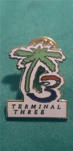 Flughafen Heathrow "Terminal 3" Emaille Pin Anstecker - Bild 1 von 2