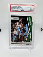 2010-11 Panini Prestige Green /25 Charles Oakley Signed Card AUTO PSA Knicks