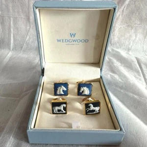 Wedgwood Cufflinks Set of 2 Jasper Horse motif Rectangular Boxed - Picture 1 of 20