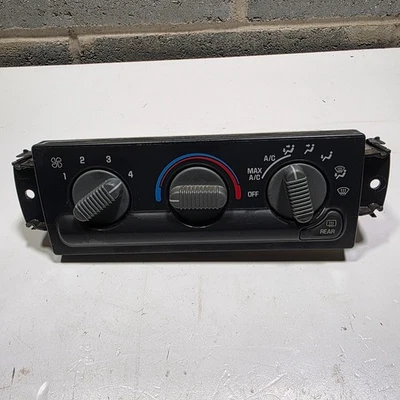 Chevrolet S10 1999-2005 unidad de control de aire acondicionado OEM también se adapta a Chevy Blazer/Sonoma Foto 1 de 4