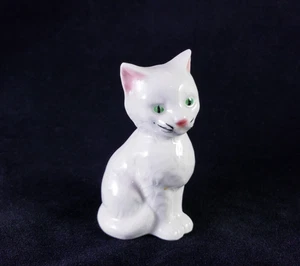 Vintage Goebel West Germany White Cat w/ Green Eyes Salt Shaker - Picture 1 of 7