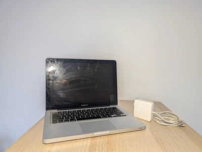 Apple MacBook Pro 2010 13" A1278 4GB RAM 320GB HDD Bundle W/ Apple Charger - Image 1 of 4