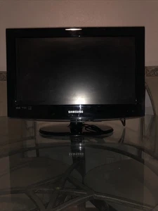 Samsung LN19B360C5D 19" Class 720p 60Hz LCD HDTV - Picture 1 of 6