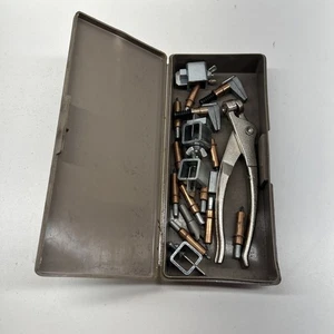 Oldtimer Karosserie/Blechzangen Bausatz mit Koffer - Bild 1 von 3
