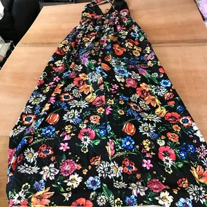 Yumi Kim Maxi Dress Women XS Blue Floral Pocket V Neck Sleeveless Bridesmaid - Picture 1 of 9