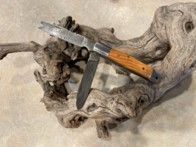 HAND MADE DAMASCUS DUAL BLADE FOLDING POCKET KNIFE - NON LOCK BLONDE WOOD STOCKS - Image 1 of 4