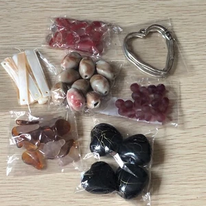 Bead and charm jewellery making bundle 08 with hearts - Picture 1 of 9