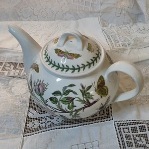 Portmeirion Botanic Garden Dog Rose Teapot with Lid - Made in England - Picture 1 of 11