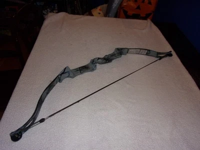 Jennings Gale Force Left Hand Compound Bow for PARTS SIGNED - Image 1 of 4