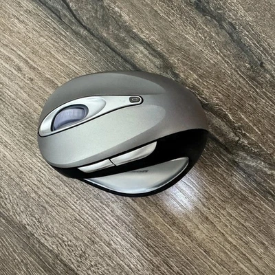 Microsoft Natural Wireless Laser Mouse 7000 Silver No Receiver Model 1117 - Image 1 of 4