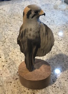 Rick Cain Sculpture Limited Edition "Falcon Lore" #287/2000, Signed - Picture 1 of 4